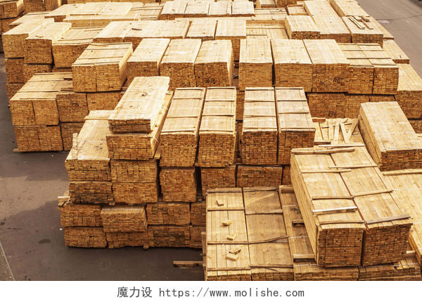 建筑木材材料端口中的主板